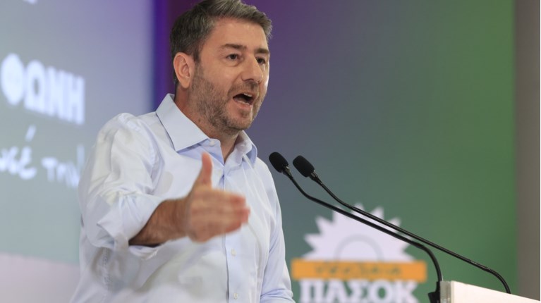 ΝΕΟΛΑΙΑ ΠΑΣΟΚ ΑΝΔΡΟΥΛΑΚΗΣ