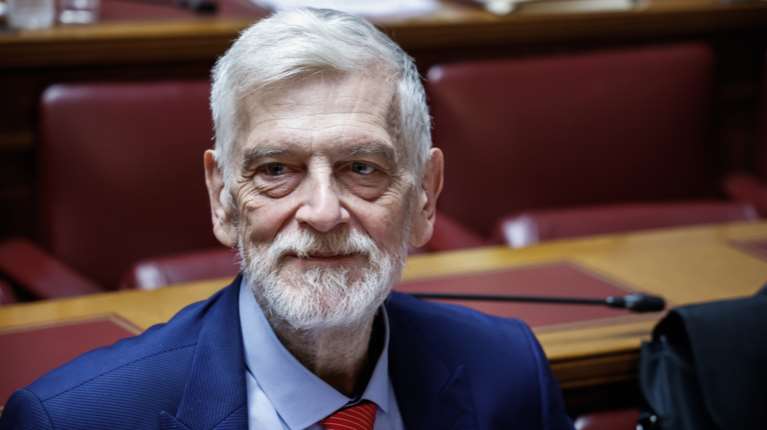 Γιάννης Λοβέρδος για Τέμπη: Εγώ θα εκφράσω τον πόνο μου για τον χαμό των 57 ανθρώπων, ανάβοντας ένα κεράκι [βίντεο]