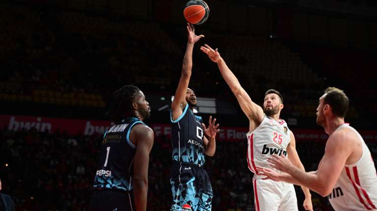 Συνελήφθη γνωστός μπασκετμπολίστας για κατοχή ναρκωτικών - Παρέλαβε δέμα από ΗΠΑ με 250 γραμμάρια χασίς