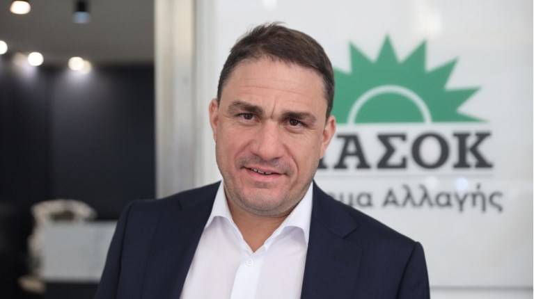 ΚΩΣΤΑΣ ΤΣΟΥΚΑΛΑΣ