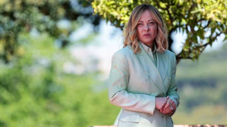 Μελόνι: Η δύναμη των στρατών είναι το ισχυρότερο μέσο ενάντια στους πολέμους