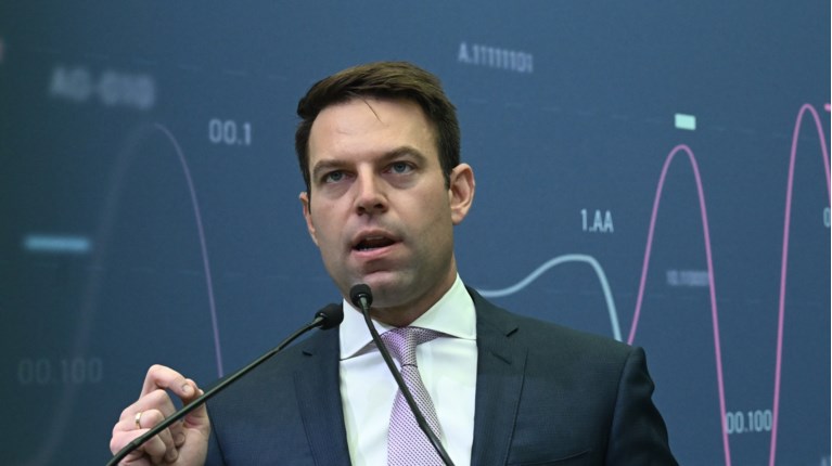 ΣΤΕΦΑΝΟΣ ΚΑΣΣΕΛΑΚΗΣ