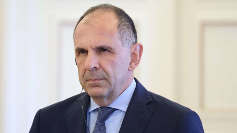 Γεραπετρίτης από Ταλίν: &quot;Πρέπει να τερματίσουμε τους πολέμους σε Ουκρανία και Μέση Ανατολή&quot;