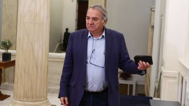 Νέα Αριστερά: Αποχώρηση Μπίστη και 9 στελεχών με αιχμές για τη "φωτογραφική" αποδοκιμασία Τσίπρα