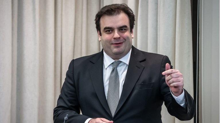 Πιερρακακης