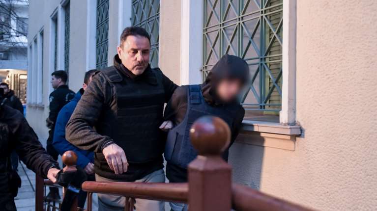 Σέρρες: Προκλητικός ο 15χρονος - "Εγώ δεν έδωσα τέτοιο ξύλο - Μπορεί να χτύπησε αυτοκίνητο τον 17χρονο"