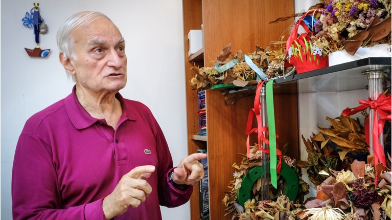 μανωληβσ μαυροματησ