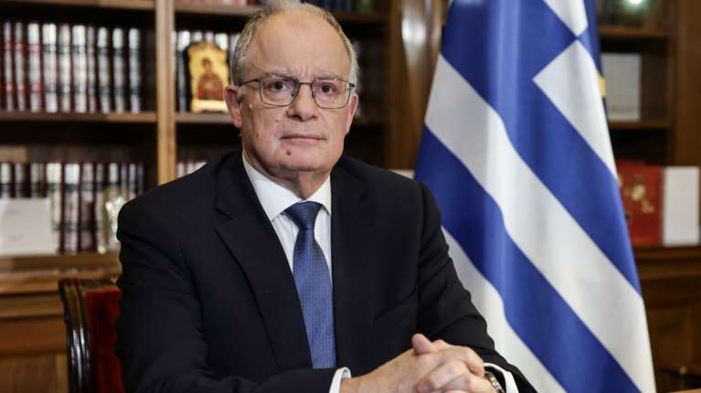 Πρωτοχρονιάτικο μήνυμα Τασούλα: Η Ελλάδα χρειάζεται συλλογική ενότητα μακριά από το μίσος, τη δειλία και τον μηδενισμό