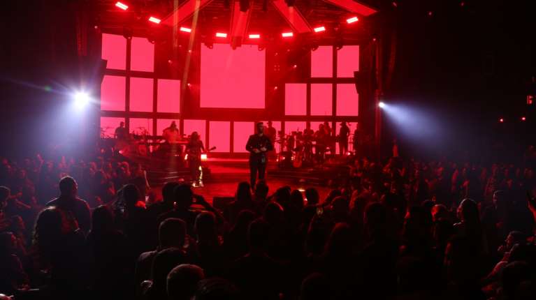 Ενα στα τέσσερα νυχτερινά μαγαζιά δεν τηρεί τους κανόνες ασφαλείας - "Κρυμμένες" έξοδοι κινδύνου και πυροσβεστικές φωλιές