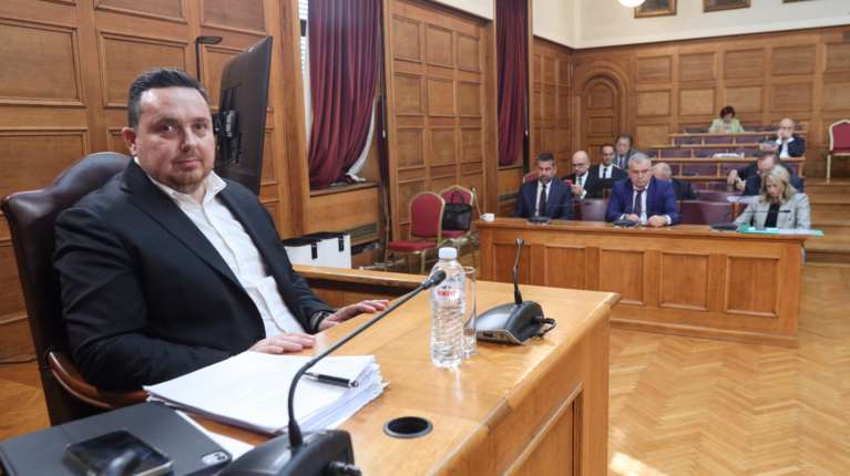 ΟΠΕΚΕΠΕ: &quot;Ομοβροντία&quot; της αντιπολίτευσης για την παραίτηση Καϊμακάμη - &quot;Παραδοχή ενοχής της κυβέρνησης&quot;