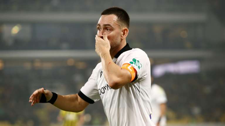 &quot;Θα πεθάνουμε ο ένας για τον άλλον&quot;: Η πορωτική ομιλία του Ζίβκοβιτς στα αποδυτήρια της Νέας Φιλαδέλφειας [βίντεο]