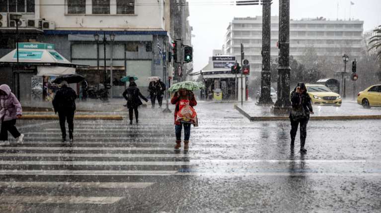 Καιρός: Υποχωρεί η "Kristin" με βροχές στα ανατολικά - Έντονα φαινόμενα ξανά από το Σαββατοκύριακο