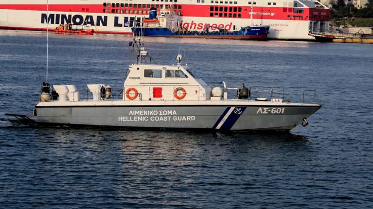 Τραγωδία στον Πειραιά: 75χρονος ανασύρθηκε νεκρός από το λιμάνι