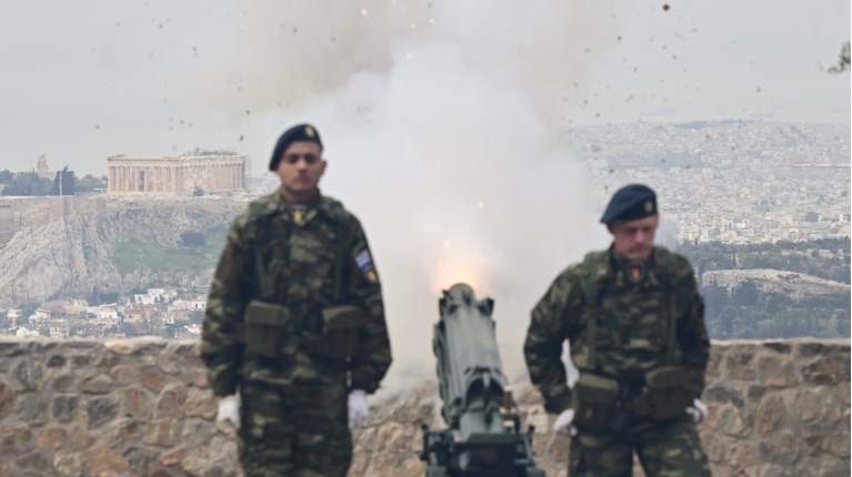 κανονιοβολισμοι