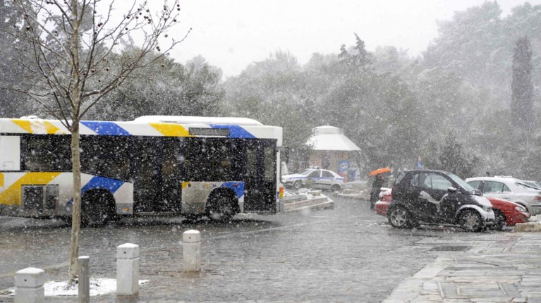 Λεωφορείο - Χιόνια