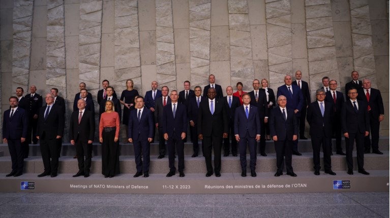 NATO ΥΠΟΥΡΓΟΙ ΑΜΥΝΑΣ