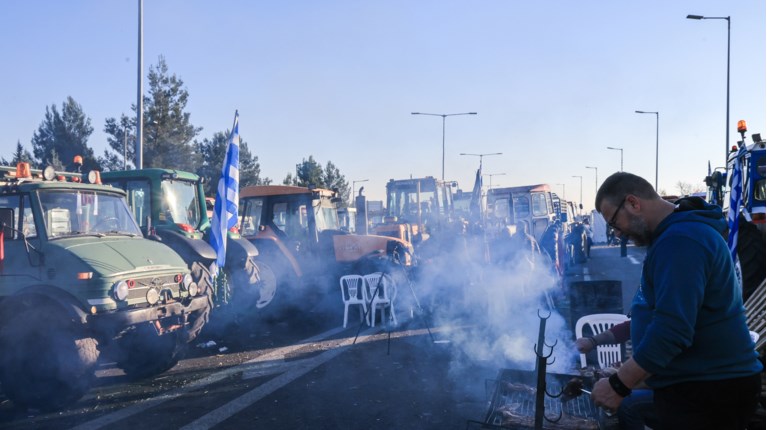 ΑΓΡΟΤΙΚΕΣ ΚΙΝΗΤΟΠΟΙΗΣΕΙΣ ΜΠΛΟΚΟ ΝΙΚΑΙΑΣ