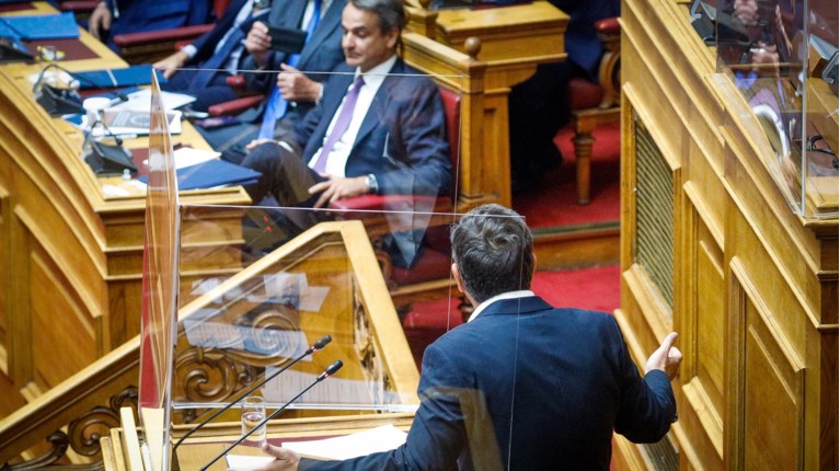 τσιπρας μητσοτακης βουλη