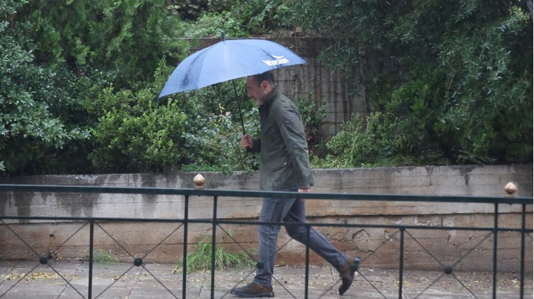 ΚΑΙΡΟΣ ΚΑΤΑΙΓΙΔΑ ΒΡΟΧΗ ΑΘΗΝΑ