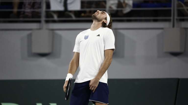 Έλληνας κάτοικος του Μονακό: Ο Τσιτσιπάς &quot;δεν έχει καν δίπλωμα οδήγησης&quot;