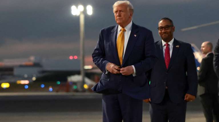 Υποδοχή... βασιλιά για τον Τραμπ στην Ιαπωνία: Από αγορές φορτηγών μέχρι χρυσά μπαλάκια του γκολφ