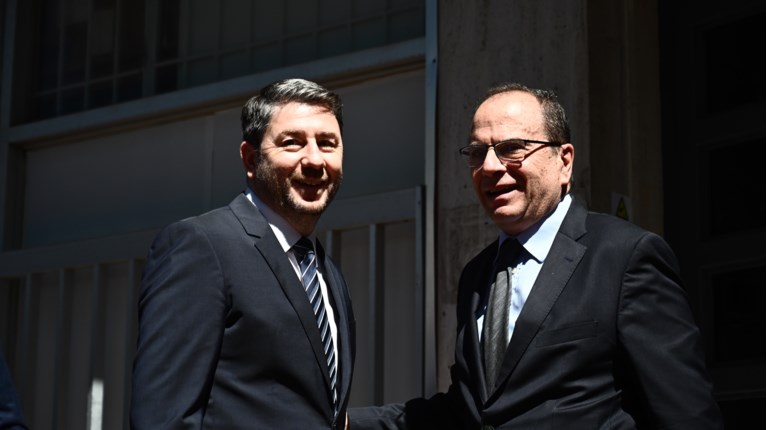 υποκλοπες