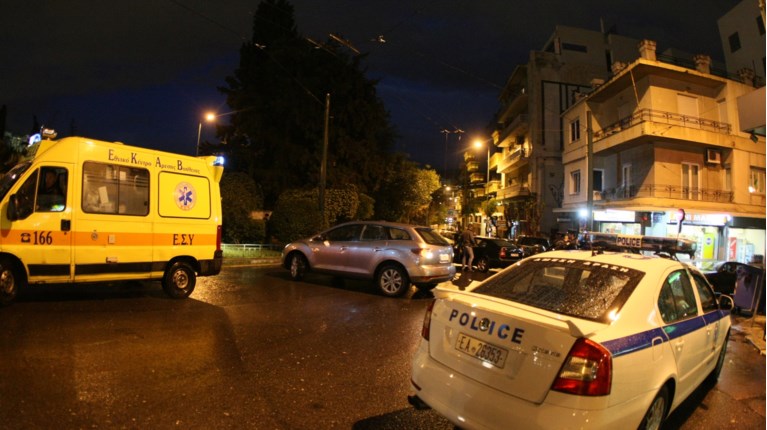 ασθενοφορο περιπολικο