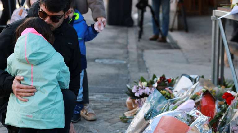 Όταν η γιορτή καταλήγει σε τραγωδία: Εορτασμοί της Πρωτοχρονιάς που κατέληξαν με δεκάδες νεκρούς [βίντεο]