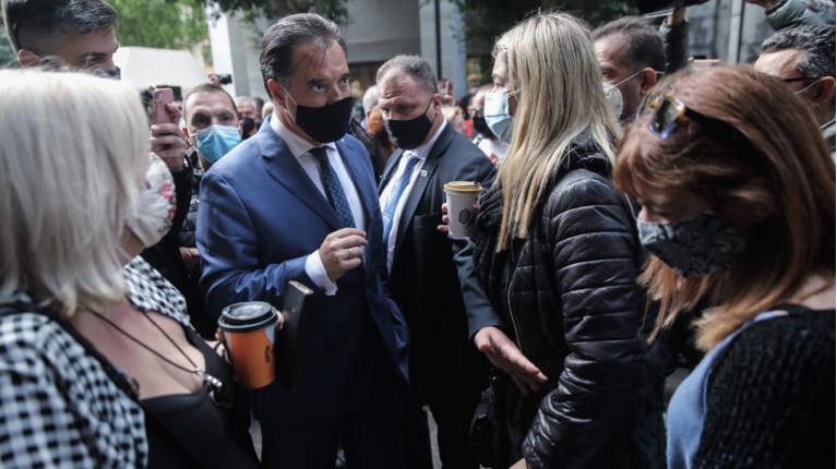 Άδωνις Γεωργιάδης Κομμωτές