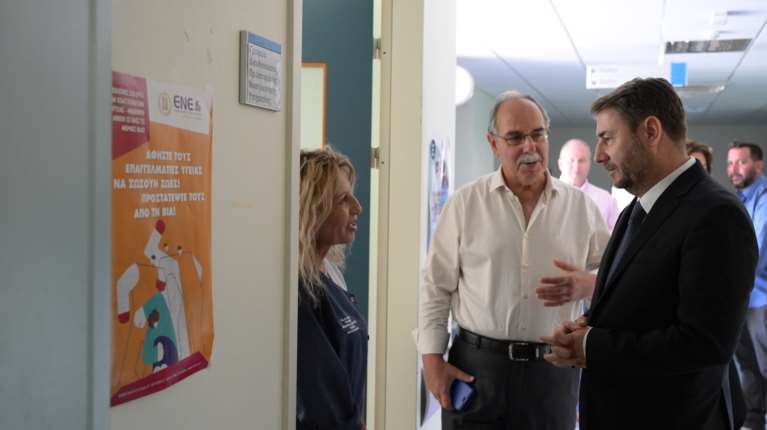 Ανδρουλάκης από νοσοκομείο Κυθήρων: Μια Ελλάδα για όλους, σημαίνει υψηλού επιπέδου υπηρεσίες δημόσιας υγείας