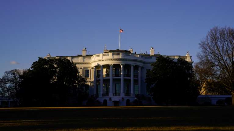 Axios: Σαουδάραβες και Ισραηλινοί αξιωματούχοι στην Ουάσινγκτον συζητούν για ενδεχόμενα πλήγματα στο Ιράν