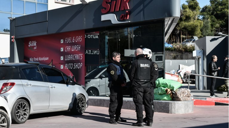 πυροβολισμοί Γλυκά Νερά