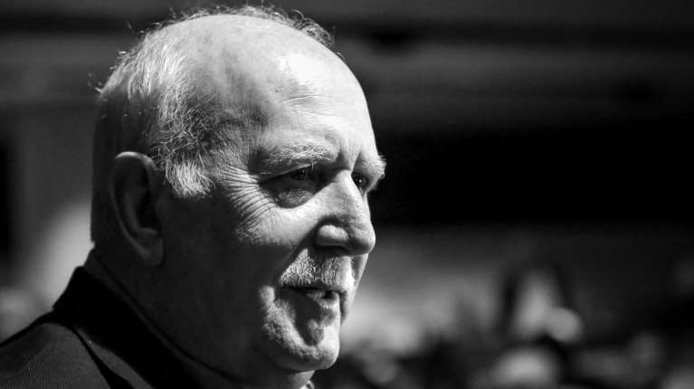 Την Πέμπτη το τελευταίο αντίο στον Γιώργο Παπαδάκη – Θλίψη για τον μακροβιότερο παρουσιαστή της ελληνικής τηλεόρασης