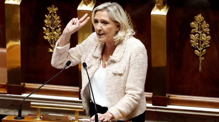 Γαλλία: Κυρίαρχη η ακροδεξιά - Τα ανησυχητικά ευρήματα της δημοσκόπησης της εταιρείας Ipsos για τη &quot;Le Monde&quot;