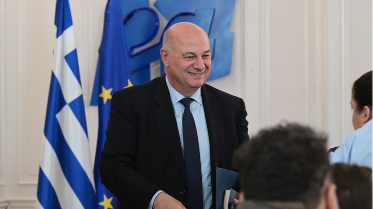 ΚΩΣΤΑΣ ΤΣΙΑΡΑΣ