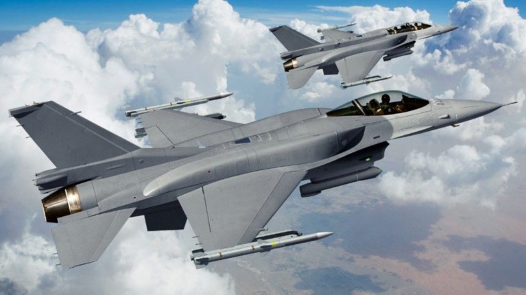 f16