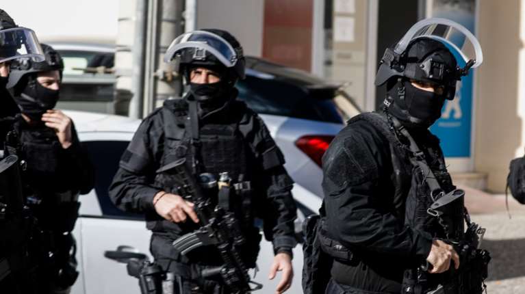 Σε εφαρμογή από αύριο η διαρκής αστυνόμευση σε καταυλισμούς Ρομά: Με 473 ένστολους και 50 διαμεσολαβητές