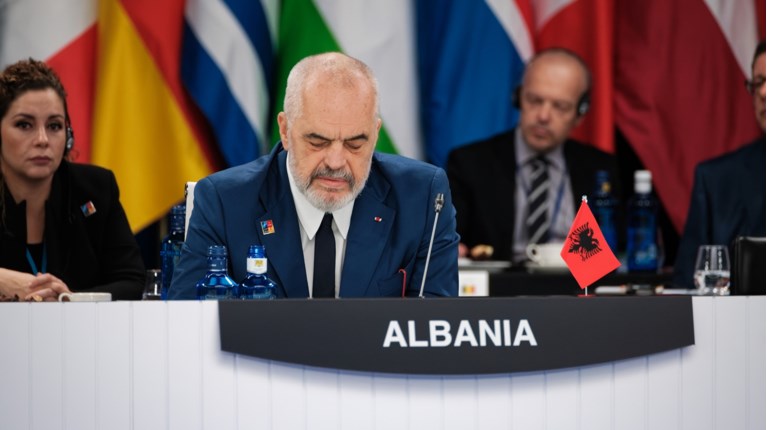 Έντι Ράμα