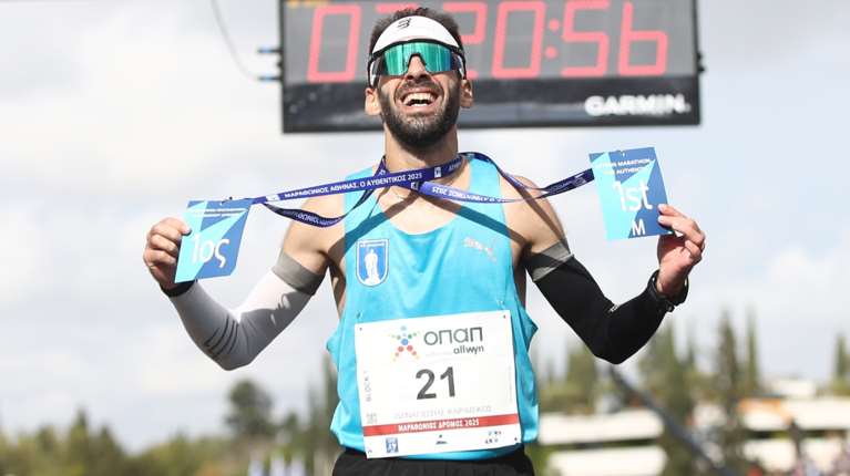 42ος Αυθεντικός Μαραθώνιος Αθηνών: Πρώτος και καλύτερος ο Παναγιώτης Καραΐσκος σε 2:20:08 [εικόνες - βίντεο]