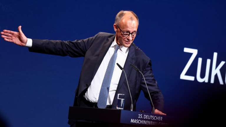 Σκληρή στάση Μερτς: Οι Σύροι δεν έχουν πλέον λόγο να λαμβάνουν άσυλο στη Γερμανία