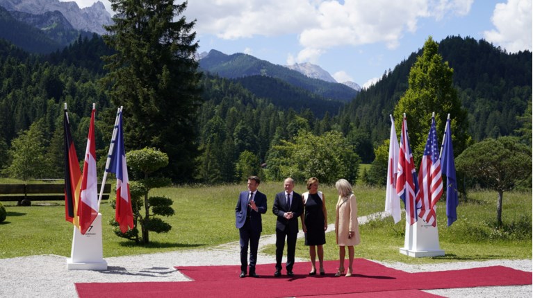 G7