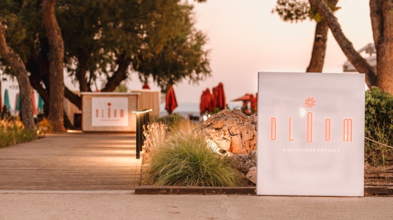 Bloom Beach Bar