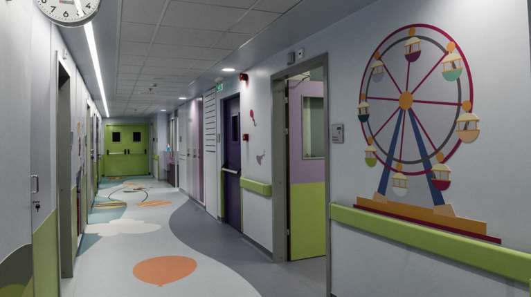 Διασωληνώθηκε 12χρονος με εγκαύματα από φωτιά σε τζάκι - Στο &quot;Αγλαΐα Κυριακού&quot; από την Καρδίτσα