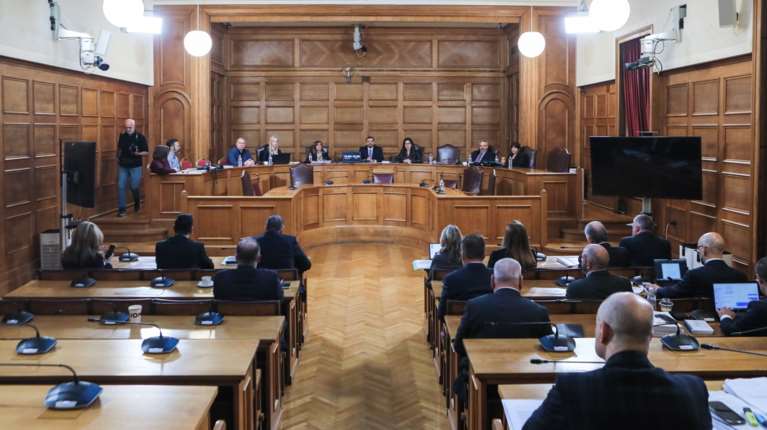 Πηγές ΝΔ για Χασάπη και Φραπέ: Οι σημερινές συνεδριάσεις ανέδειξαν μια σταθερή αντίφαση στη στάση της αντιπολίτευσης