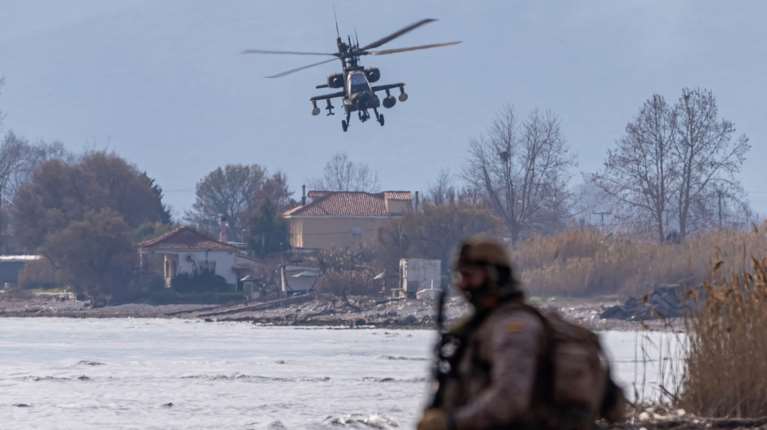 Τουρκική εφημερίδα Sözcü: Η Ελλάδα μεταφέρει ισχυρές στρατιωτικές δυνάμεις σε Έβρο και νησιά
