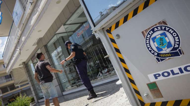 Απαγχονίστηκε κρατούμενος σε Αστυνομικό Τμήμα του Πειραιά