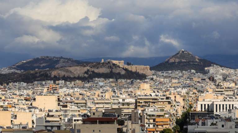 Σφοδρές αντιδράσεις στο ενδεχόμενο επιβολής φόρου &quot;αδράνειας&quot; στα κλειστά ακίνητα