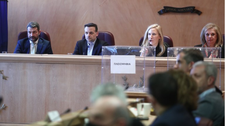 ΧΑΡΗΣ ΔΟΥΚΑΣ
