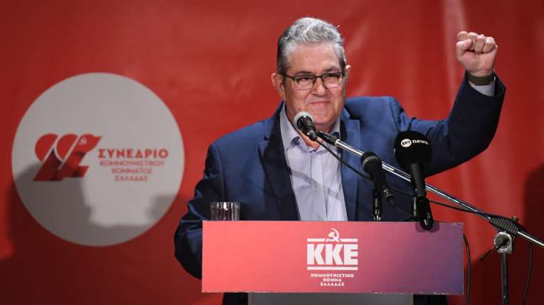 Ο Δημήτρης Κουτσούμπας στο TheTOC: "Ο Τσίπρας δεν είναι αριστερός, η Καρυστιανού έχει σκοταδιστiκές απόψεις"