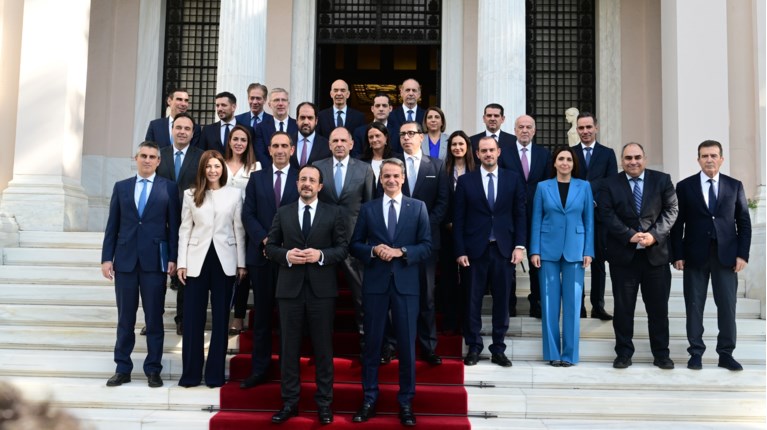 ΜΗΤΣΟΤΑΚΗΣ ΧΡΙΣΤΟΔΟΥΛΙΔΗΣ ΥΠΟΥΡΓΟΙ